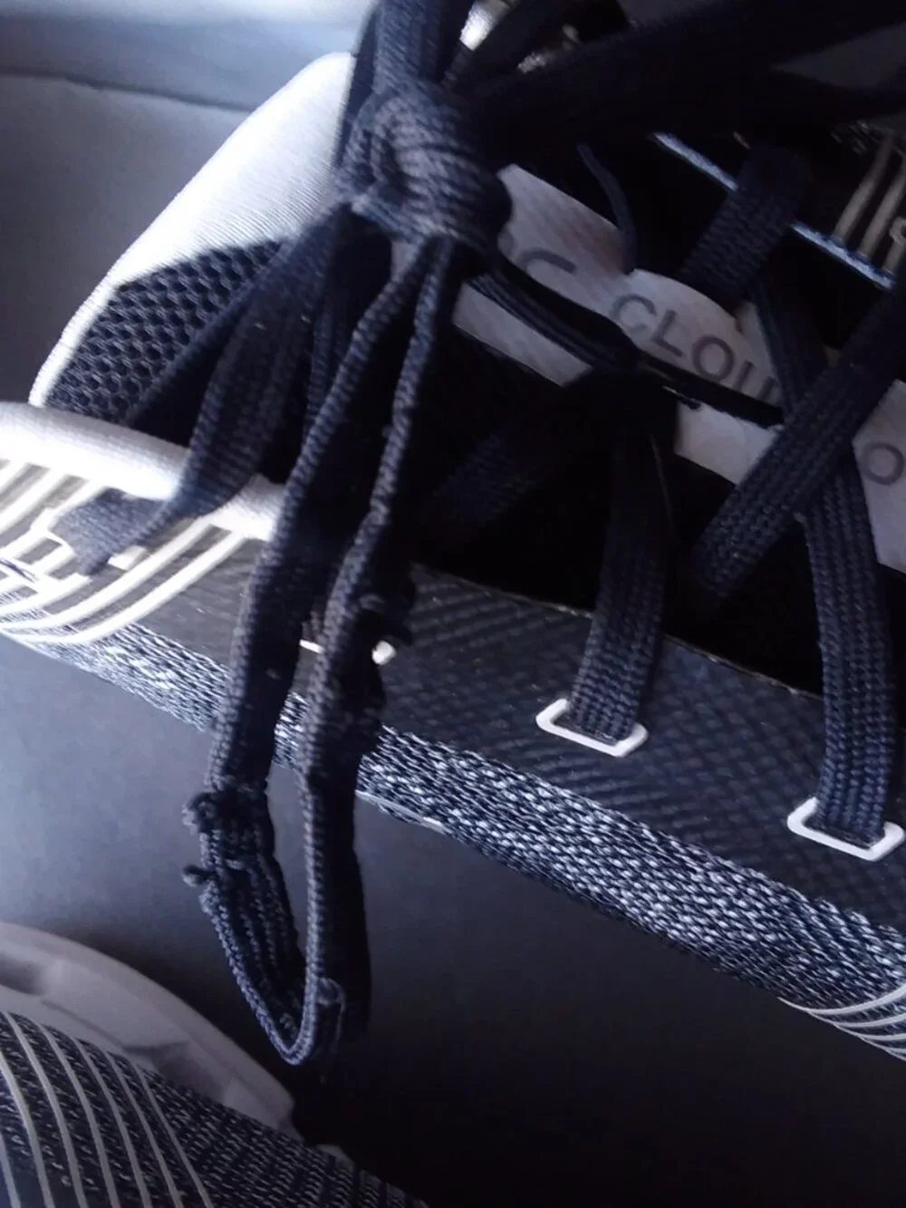 On Cloud Running Trainers Shoes Reflective Trim Logo Runners Gym Beach Work Out - Picture 9 of 13